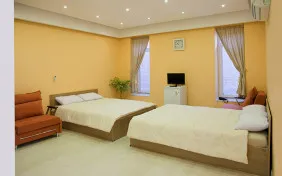 اتاق چهار تخته (اقامت با صبحانه)