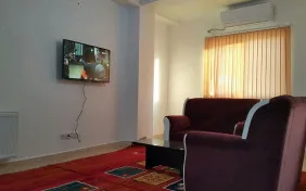 آپارتمان دو خوابه سه تخته (اقامت با صبحانه)