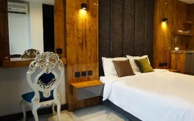 اتاق دو نفره (اقامت با صبحانه)