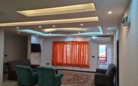 سوئیت سه خوابه شش نفره رو به دریا (اقامت)