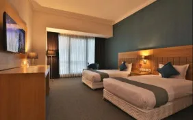 فمیلی روم چهار نفره(طبقه3تا9)(5ستاره) (اقامت با صبحانه)