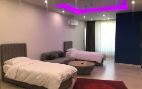 سوئیت vip چهار تخته روبه دریا (اقامت با صبحانه)