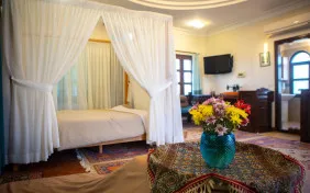 اتاق دوتخته شاه نشین