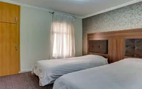 سوئیت یک خوابه سه تخته معمولی (اقامت بدون صبحانه)