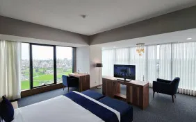 اتاق دو تخته دبل پانوراما اسکای روم(طبقه11 تا 13)(5ستاره) (اقامت با صبحانه)