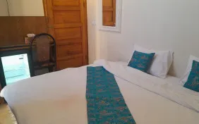 اتاق دوتخته یاقوت (اقامت با صبحانه)