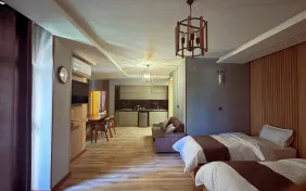 سوئیت چهار نفره vip (اقامت با صبحانه)