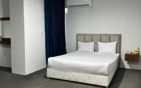 اتاق دوتخته دبل تراس دار (اقامت باصبحانه)