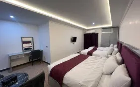 اتاق چهار تخته (وان دار vip) (اقامت باصبحانه)