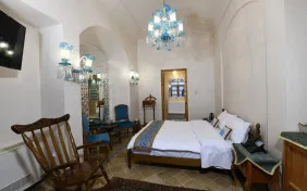 اتاق دو نفره آهو (اقامت با صبحانه)