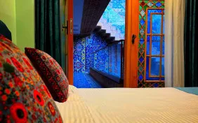 اتاق دو تخته دبل سروناز (اقامت با صبحانه)