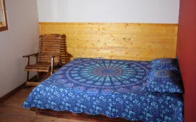 سوئیت رویال سه نفره(طبقه اول) (اقامت با صبحانه)