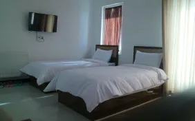 اتاق چهار تخته(سینگل) (اقامت با صبحانه)