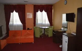 اتاق سه تخته چشم انداز (اقامت با صبحانه)