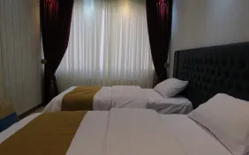 اتاق سه تخته (اقامت با صبحانه)