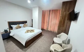 اتاق یک تختهA (اقامت با صبحانه)