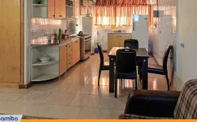 سوئیت رویال یکخوابه چهار نفره دریا (اقامت با صبحانه)