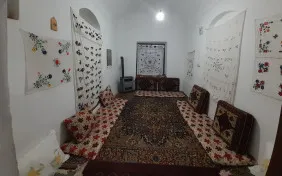 اتاق چهار نفره کفخواب خانه اتاق (اقامت باصبحانه)