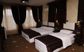 اتاق سه تخته (نمای گردنه حیران) (اقامت با صبحانه)