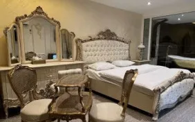 اتاق دوتخته ماه عسل (اقامت با صبحانه)