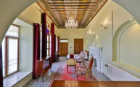 اتاق سه تخته مرجوک رویال vip (اقامت باصبحانه)