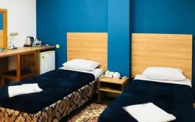 اتاق دوتخته توئین (اقامت با صبحانه)