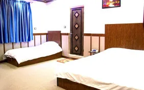 اتاق سه تخته (اقامت با صبحانه)