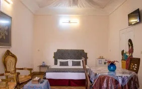 اتاق دوتخته دبل برلیان حیاط چهارم (اقامت با صبحانه)