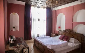 سوئیت دو نفره کولان (اقامت با صبحانه)