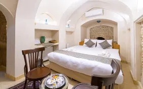 اتاق 108 دست کن(دبل) (اقامت با صبحانه)