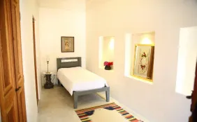 اتاق یک تخته ویژه فاز دو (اقامت با صبحانه)