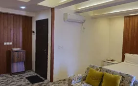 سوئیت یک تخته (اقامت با صبحانه