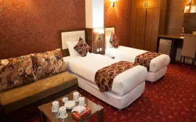 دو تخته توئین اکونومی (اقامت با صبحانه)