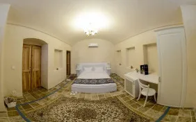 اتاق دو تخته دبل زیر زمین (اقامت با صبحانه)