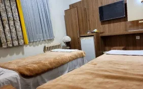 اتاق دو تخته توئین ( بدون حمام و سرویس بهداشتی ) (اقامت با صبحانه)