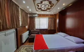 اتاق 30 متری دو نفره (بدون آسانسور) (اقامت با صبحانه)