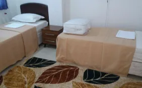 ویلای سه خوابه شش نفره (اقامت با صبحانه)