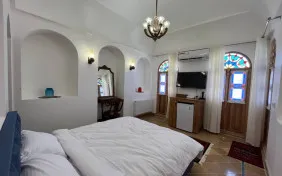 اتاق دو تخته دبل ایرج (اقامت با صبحانه)