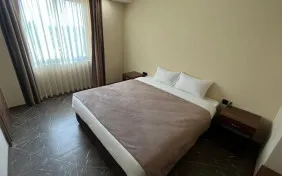 اتاق دوتخته دبل روبه محوطه (اقامت)