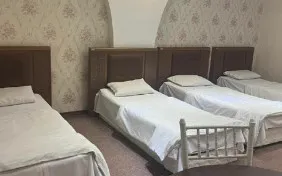 اتاق چهار تخته(سینگل) درجه 1 (اقامت با صبحانه)