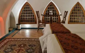 اتاق دو تخته دبل زمرد (اقامت با صبحانه)