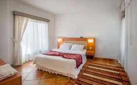 آپارتمان یک خوابه فلت رو دریا (اقامت با صبحانه)