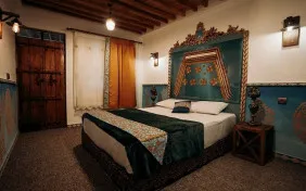 اتاق سنتي ويژه دبل(بادله) (اقامت با صبحانه)