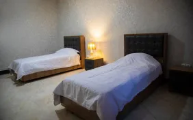 اتاق دوتخته توئین (اقامت باصبحانه)