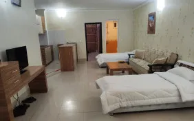 سوئیت یک خوابه برای سه نفر(سه تخت سینگل) (اقامت با صبحانه)