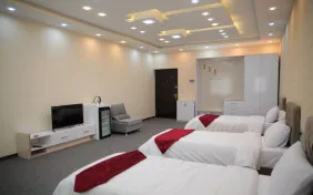 سوئیت سه تخته vip (اقامت باصبحانه)