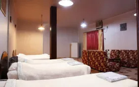 اتاق پنج تخته(سینگل) (اقامت با صبحانه)