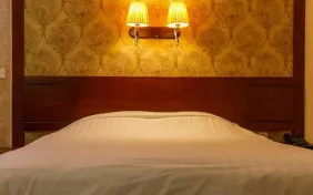 اتاق دو تخته هتلی (اقامت با صبحانه)