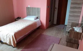 اتاق یک تخته (اقامت با صبحانه)