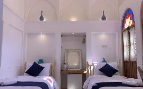 اتاق دوتخته توئین (اقامت با صبحانه)